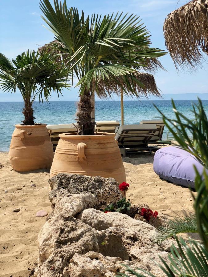 Byblos Mare-The Exclusive Beach Front Villa Skala Sotiros Bagian luar foto